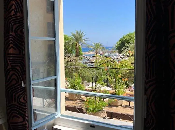 - Old Town - Near The And Shops *