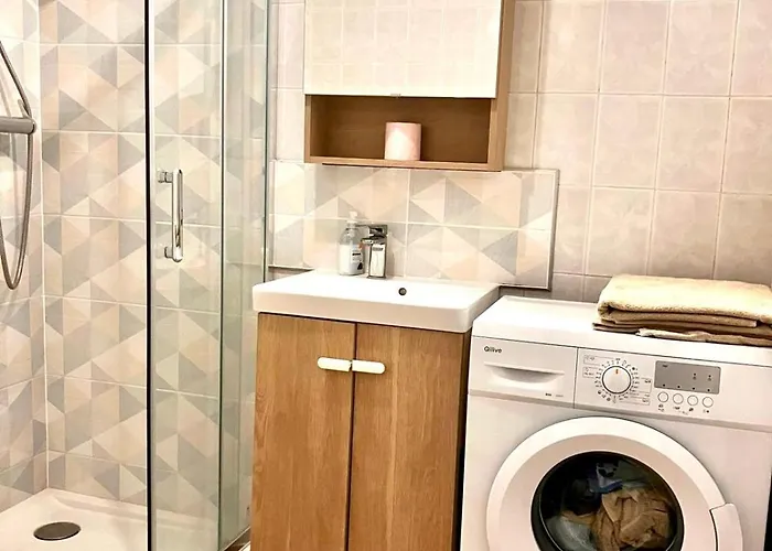 Appartement - Old Town - Near The And Shops *