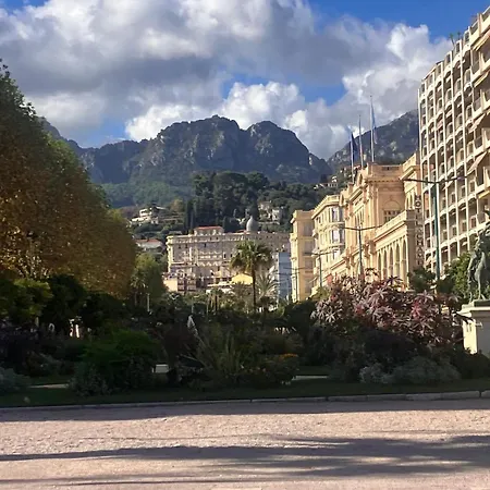 - Old Town - Near The And Shops Appartement